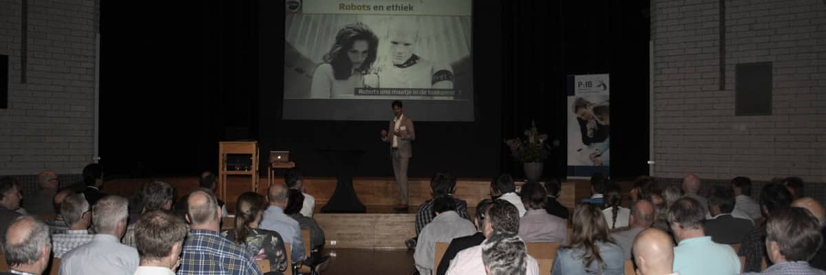 Lezing, keynote robots in de zorg Lezing, keynote robots in de zorg